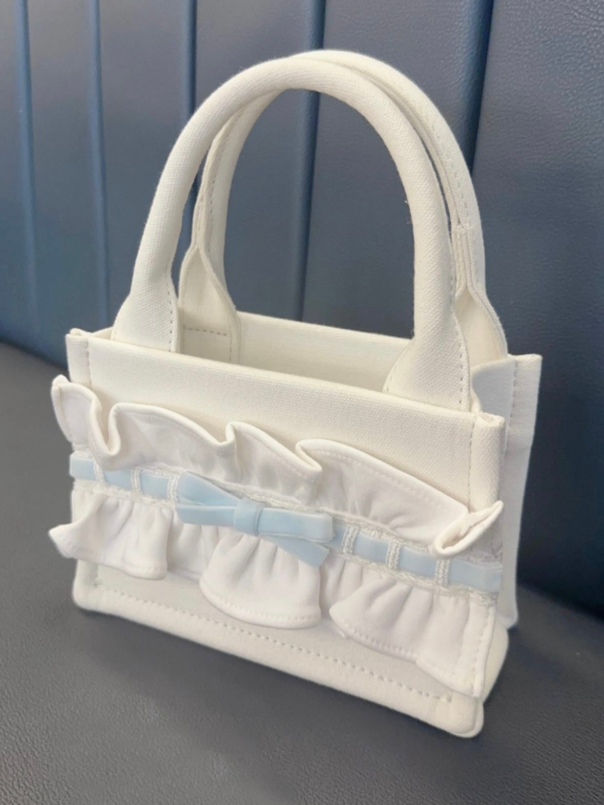 petit frill tote bag