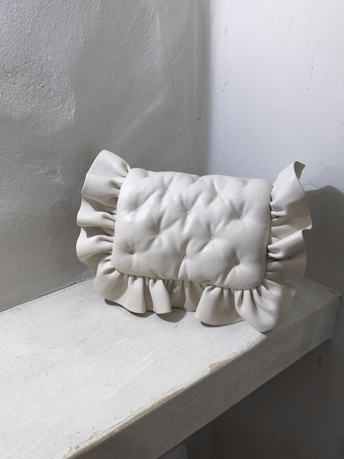 romantic frill pillow bag(ivory)